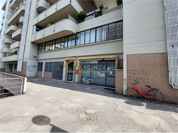 Office for sale in Modena