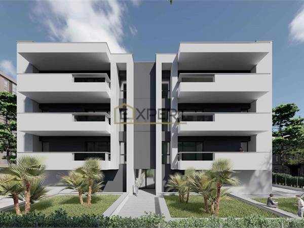 Vendesi appartamento in zona Viale Schiocchi a Modena.